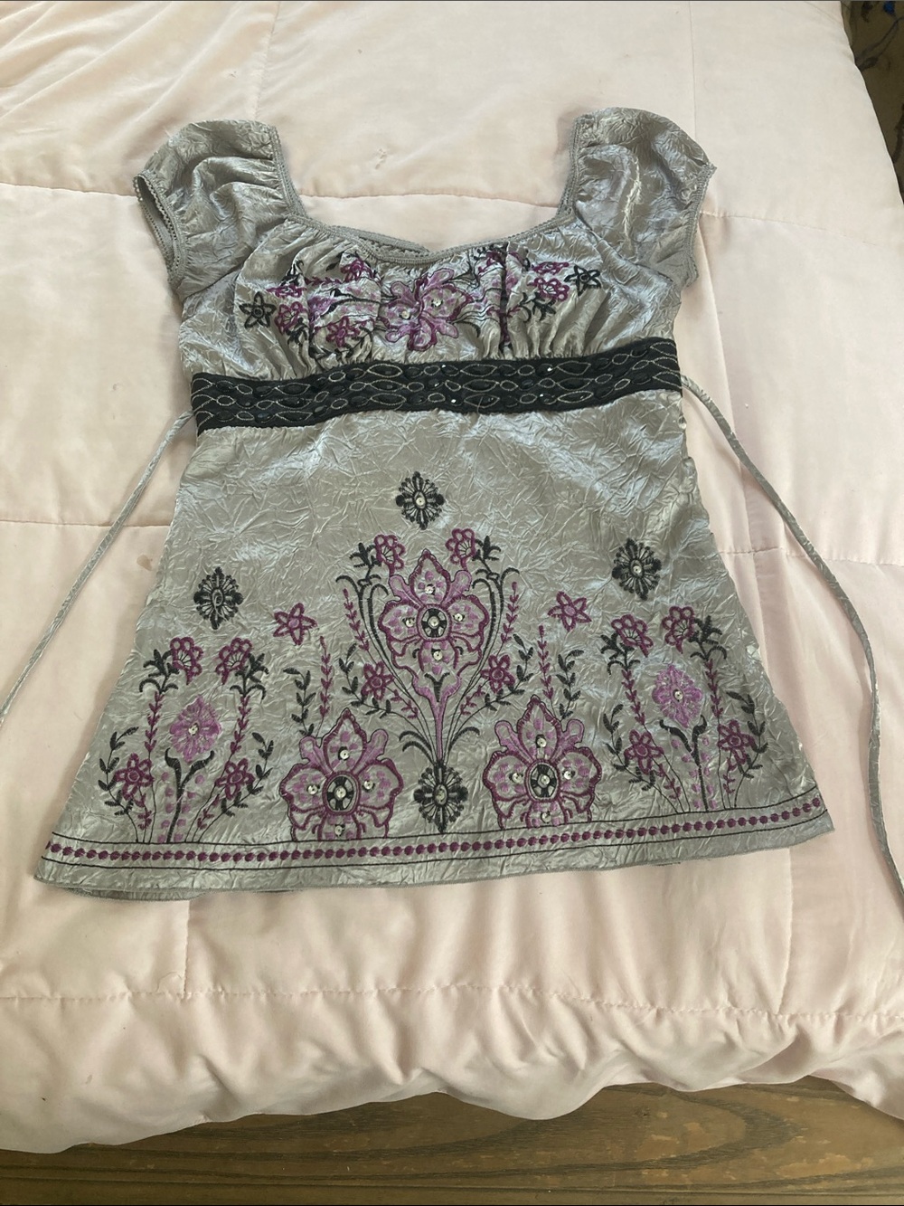 HeartSoul Silver Embroidered Floral Babydoll Top